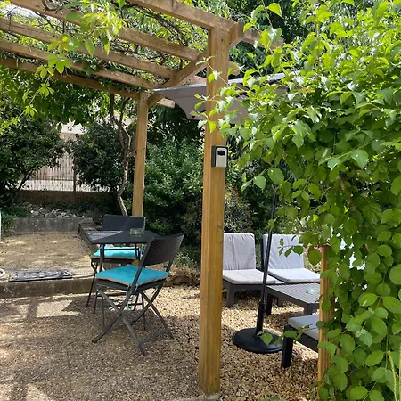 Studio Dans Les Pins Ales Exterior photo
