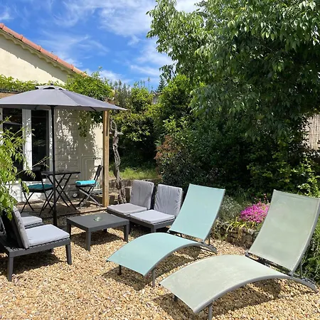 Studio Dans Les Pins Ales Exterior photo