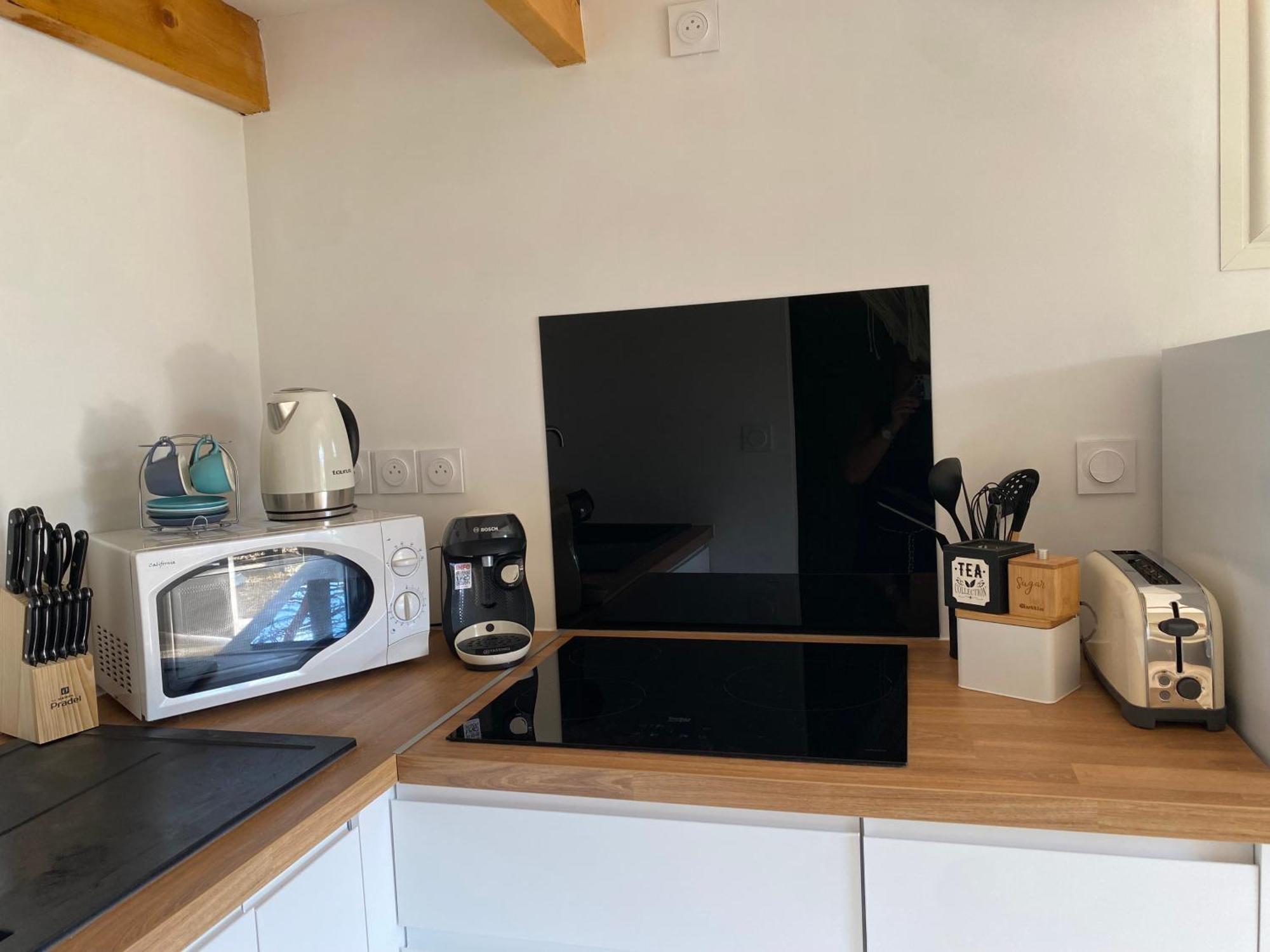 Dans Les Pins Apartment