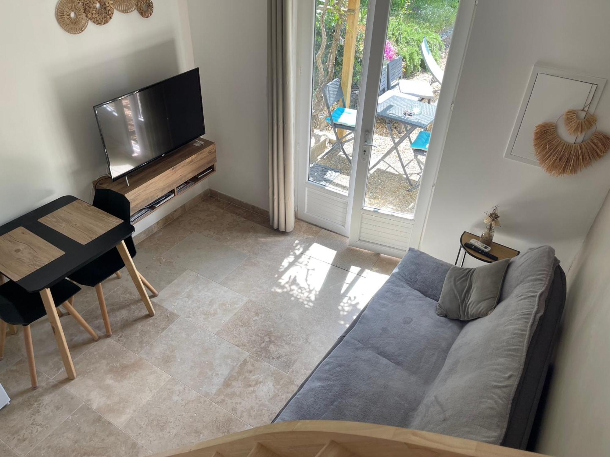 Apartment Dans Les Pins